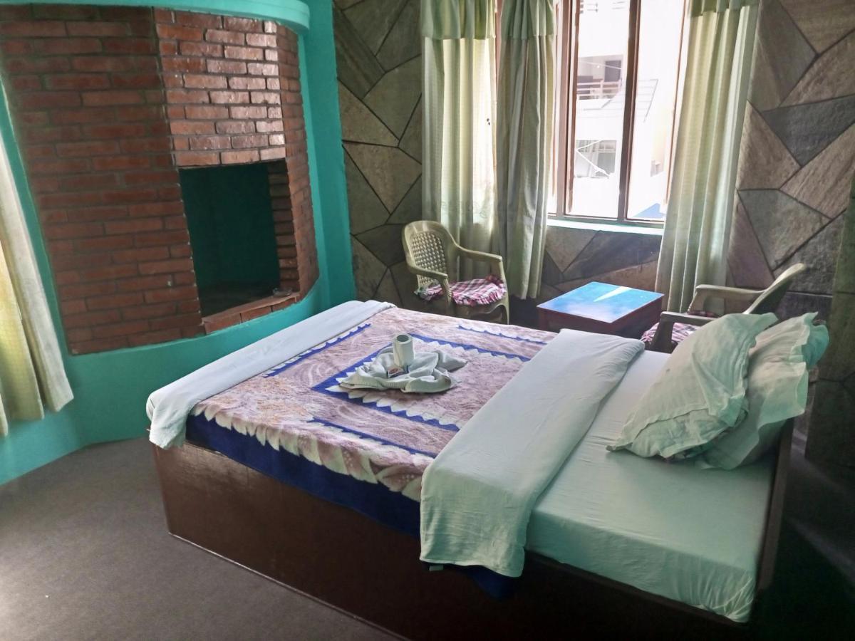 Hotel Rosemerry Pokhara Dış mekan fotoğraf